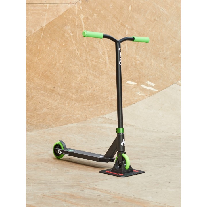 Trottinette Freestyle Chilli Pro scooter Base Vert et Noir